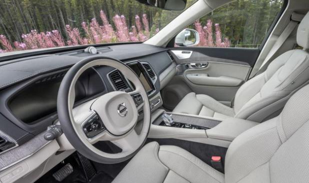 �¿��֠���XC90���ˣ��@��܇�ڱ�����أ�