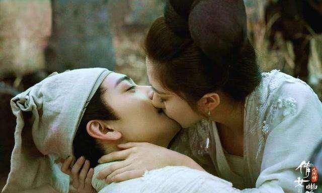 �°桶ٻŮ�Ļ꡷��һ�ӵĹ��Ⱥˣ���һ�ӵĕr�����[